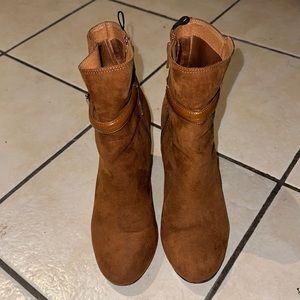 H&M suede boots - Size 7/38- like new